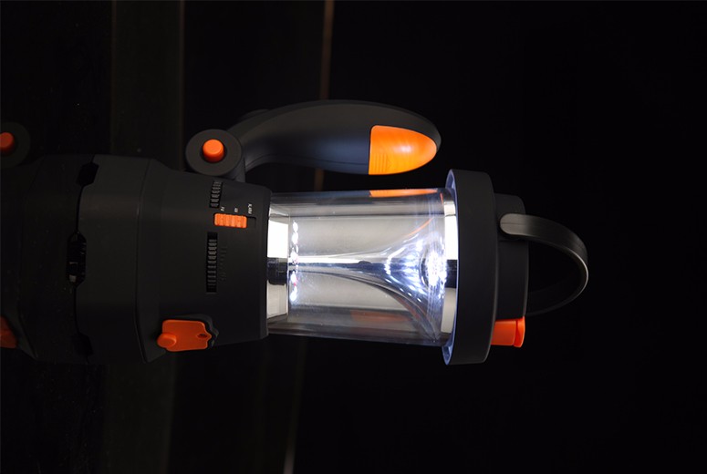 報(bào)警、收音機(jī)、野營(yíng)燈